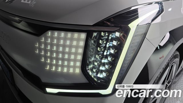 Kia EV9 2024 — photo 8