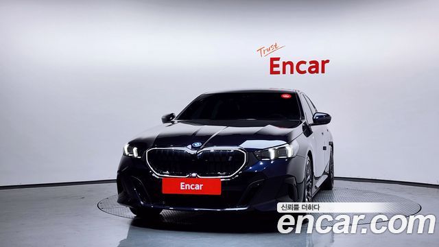 BMW i5 2024 — photo 3
