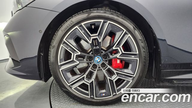 BMW i5 2024 — photo 5