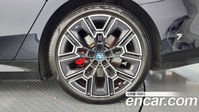 BMW i5 2024 — photo 7