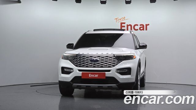 Ford Explorer 2022 — photo 3