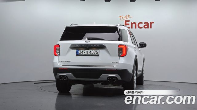 Ford Explorer 2022 — photo 4