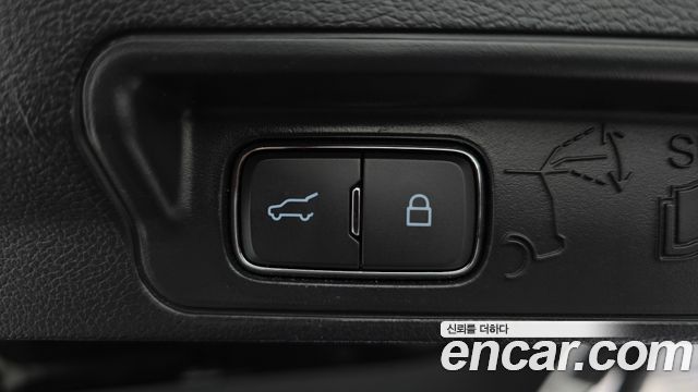 Ford Explorer 2022 — photo 21
