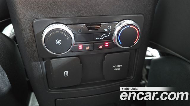 Ford Explorer 2022 — photo 25