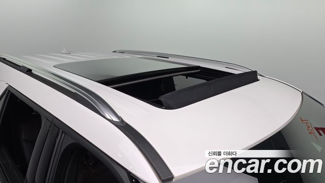 Ford Explorer 2022 — photo 30