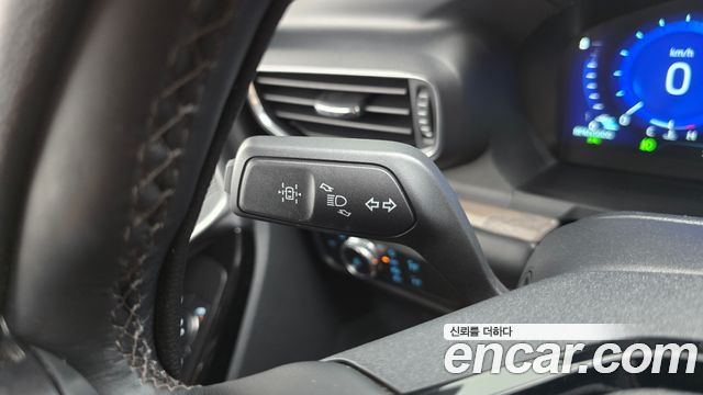 Ford Explorer 2022 — photo 32