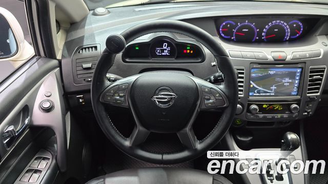 KG Mobility KORANDO 2017 — photo 19