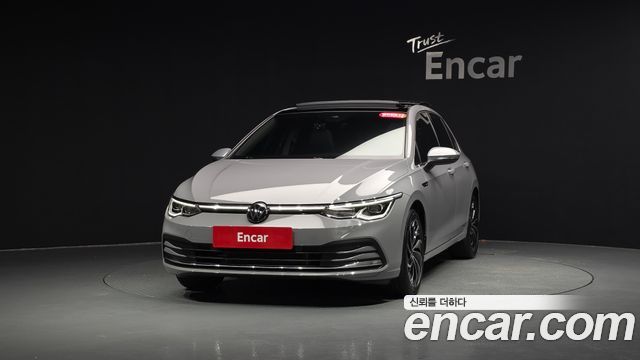 Volkswagen Golf 2024 — photo 3
