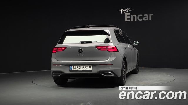 Volkswagen Golf 2024 — photo 4