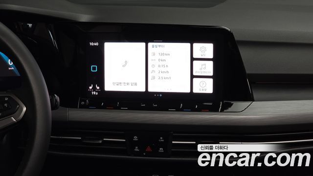 Volkswagen Golf 2024 — photo 20
