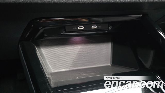Volkswagen Golf 2024 — photo 16