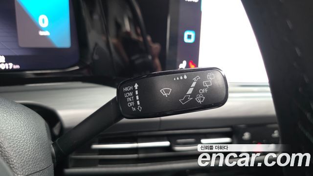 Volkswagen Golf 2024 — photo 37