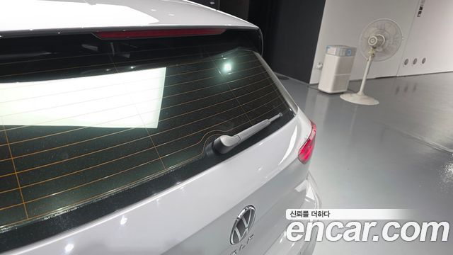 Volkswagen Golf 2024 — photo 39