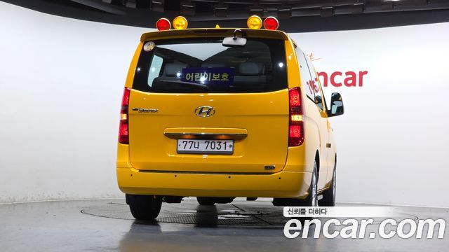 Hyundai Starex 2021 — photo 4