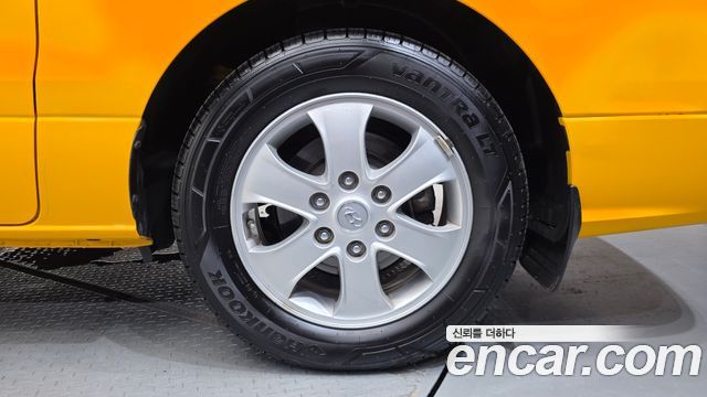 Hyundai Starex 2021 — photo 7