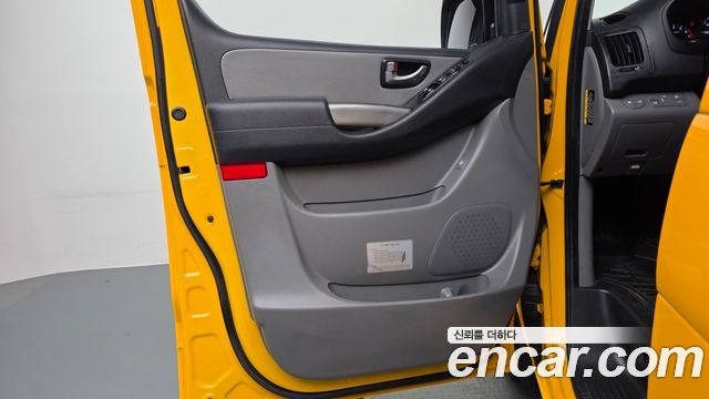 Hyundai Starex 2021 — photo 14