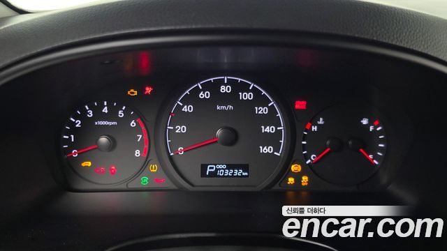 Hyundai Starex 2021 — photo 27