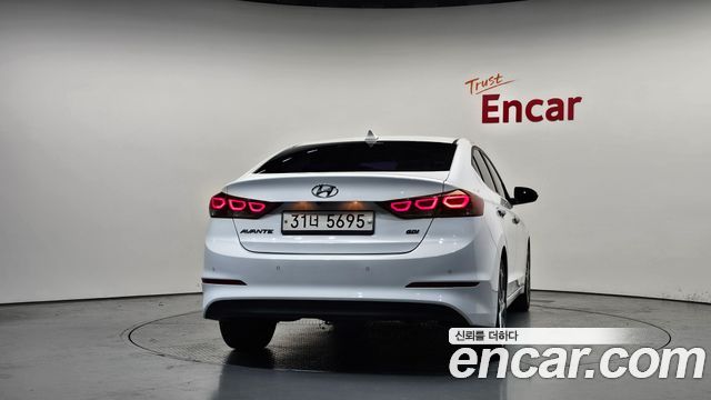 Hyundai AVANTE 2017 — photo 4