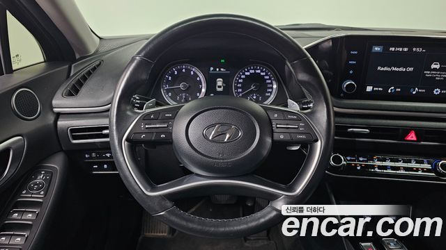 Hyundai Sonata 2022 — photo 13