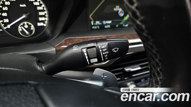 Genesis EQ900 2018 — photo 17