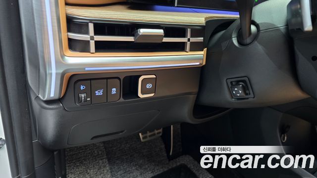 Hyundai Santafe 2024 — photo 18