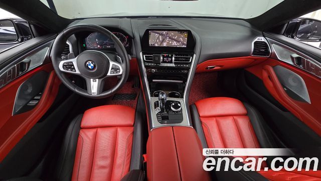 BMW 8-Series 2021 — photo 10