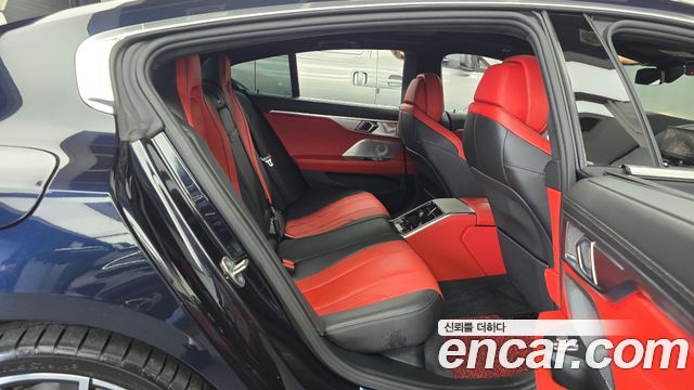 BMW 8-Series 2021 — photo 17