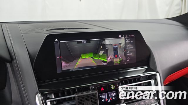 BMW 8-Series 2021 — photo 20
