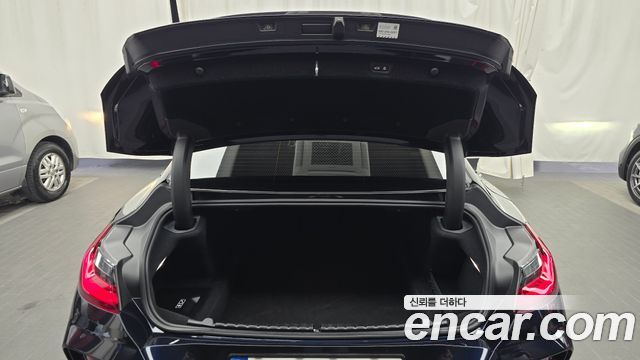 BMW 8-Series 2021 — photo 26