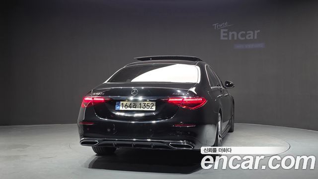 Mercedes-Benz S-Class 2022 — photo 4