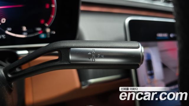 Mercedes-Benz S-Class 2022 — photo 12
