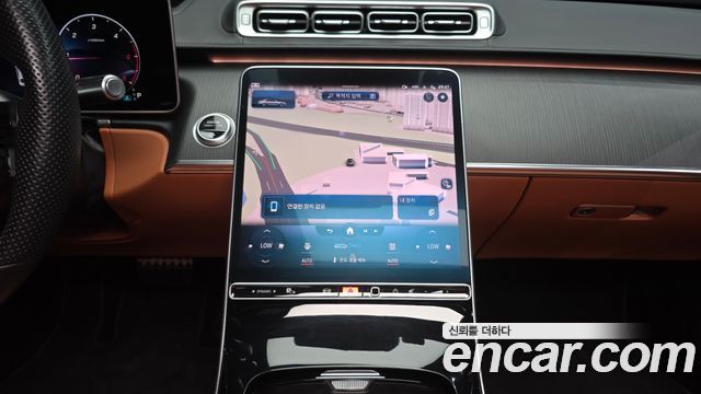 Mercedes-Benz S-Class 2022 — photo 19