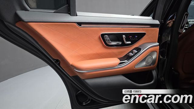 Mercedes-Benz S-Class 2022 — photo 15
