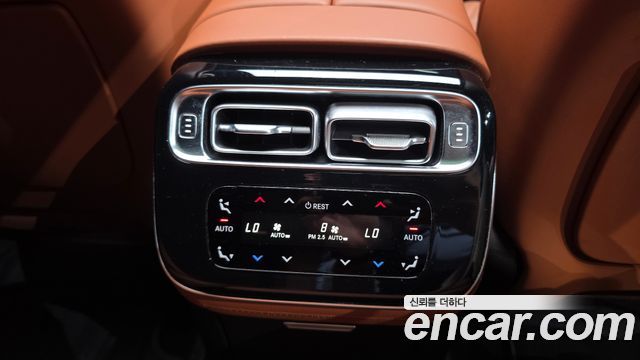 Mercedes-Benz S-Class 2022 — photo 30