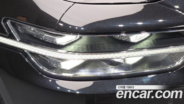 Genesis G90 2019 — photo 8