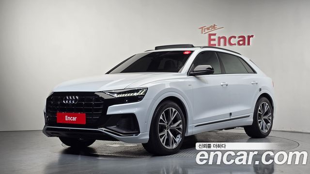Audi Q8 2022 — photo 1