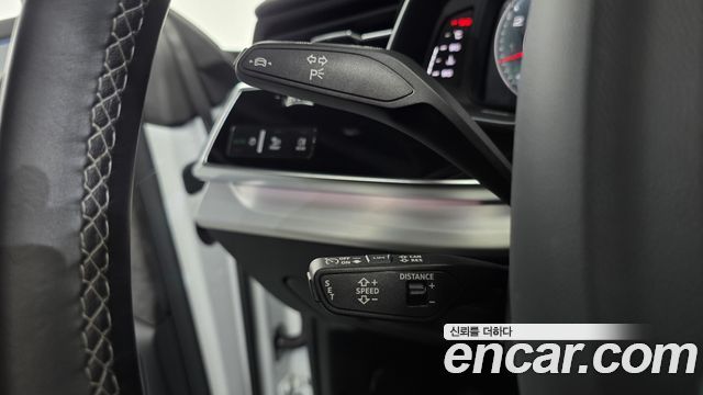 Audi Q8 2022 — photo 27