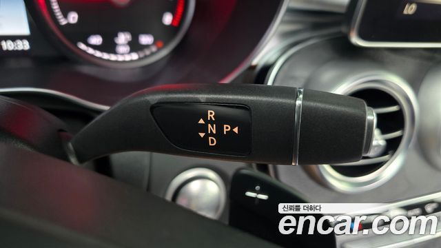 Mercedes-Benz C-Class 2018 — photo 12