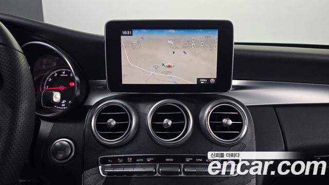 Mercedes-Benz C-Class 2018 — photo 21