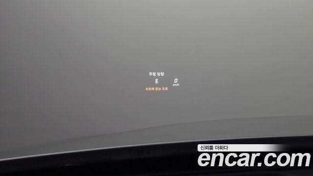 Mercedes-Benz C-Class 2018 — photo 24