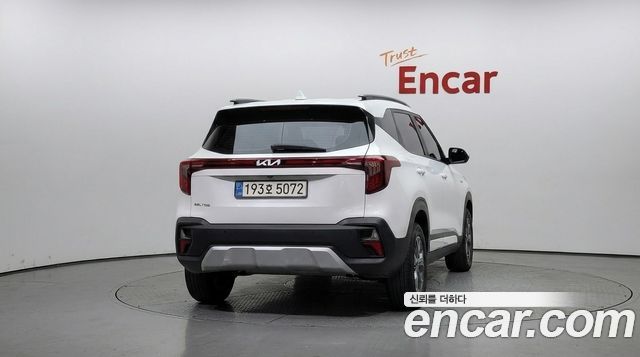 Kia Seltos 2023 — photo 4