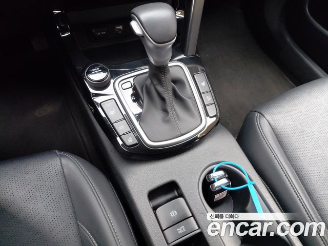 Kia Seltos 2023 — photo 12