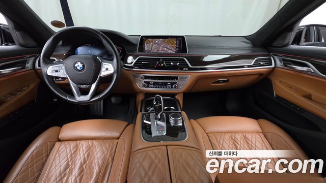BMW 7-Series 2020 — photo 10
