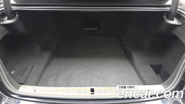 BMW 7-Series 2020 — photo 26