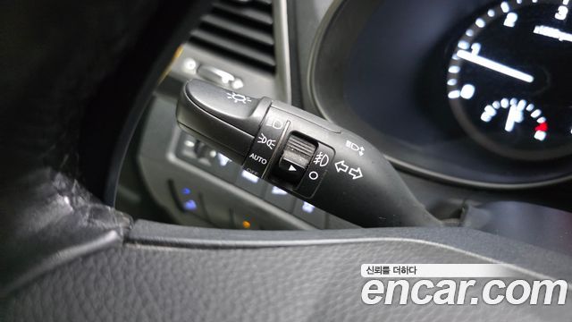 Hyundai Santafe 2018 — photo 21