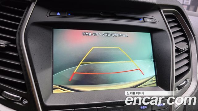 Hyundai Santafe 2018 — photo 22