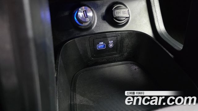 Hyundai Santafe 2018 — photo 25