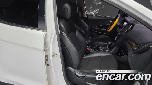 Hyundai Santafe 2018 — photo 16