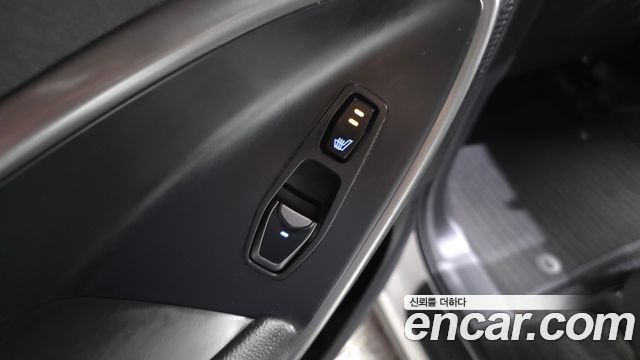 Hyundai Santafe 2018 — photo 28