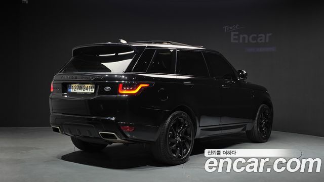 Land Rover Range Rover Sport 2021 — photo 2